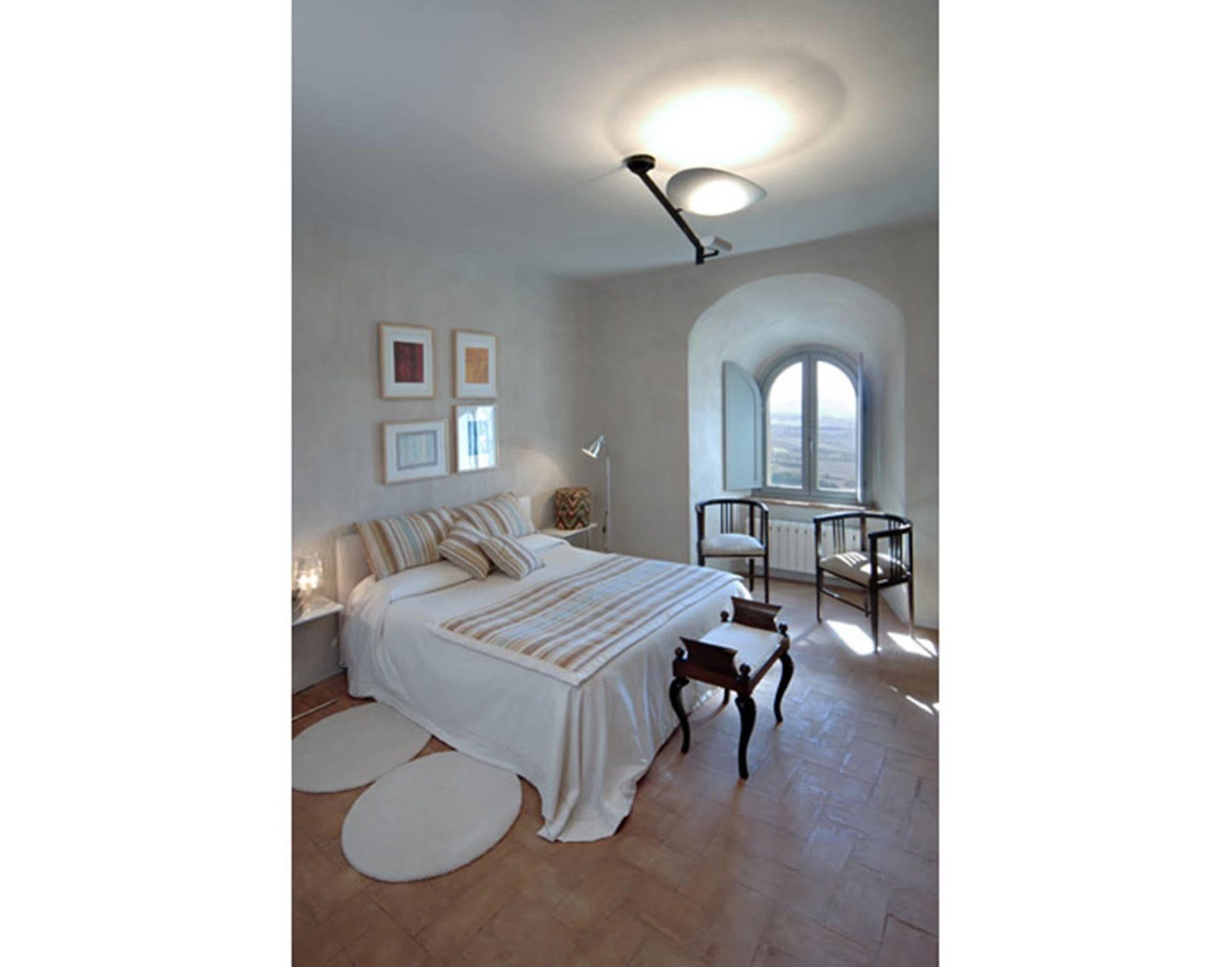 Torre Almonte Aparthotel Todi Exteriör bild